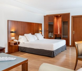 Habitación superior  Vincci Ciudad de Salamanca 4* Salamanca